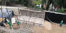 ANI comienza construcción de puente peatonal en el sector de construhierros en la vega