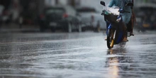 ANSV recuerda recomendaciones para prevenir siniestros viales al conducir bajo la lluvia