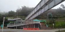 INVÍAS culmina trabajos de cierre de la estructura del puente peatonal en la vía al Llano, en el municipio de Chipaque (Cundinamarca)