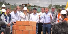 1 Presidente Iván Duque coloca la primera piedra en las obras para modernizar aeropuerto de Popayán
