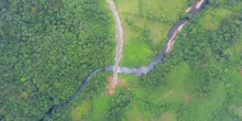 2Sólo faltan 200 metros para terminar la Vía La Espriella – Río Mataje, en la frontera con el Ecuador