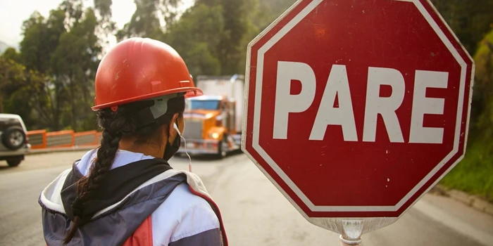 INVÍAS autoriza restricción para vehículos de tráfico pesado en vía antigua Pipiral - Villavicencio con el fin de atender el punto crítico del km 83 + 500