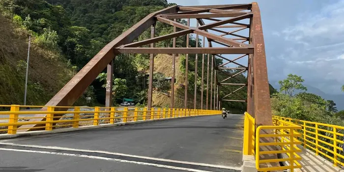 Gobierno nacional culmina la construcción del puente Los Lagos, una obra clave para recuperar la conectividad entre los departamentos de Huila y Caquetá