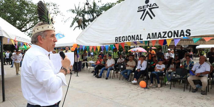 En visita al Amazonas, Ministro de Transporte socializó proyectos de infraestructura con la comunidad