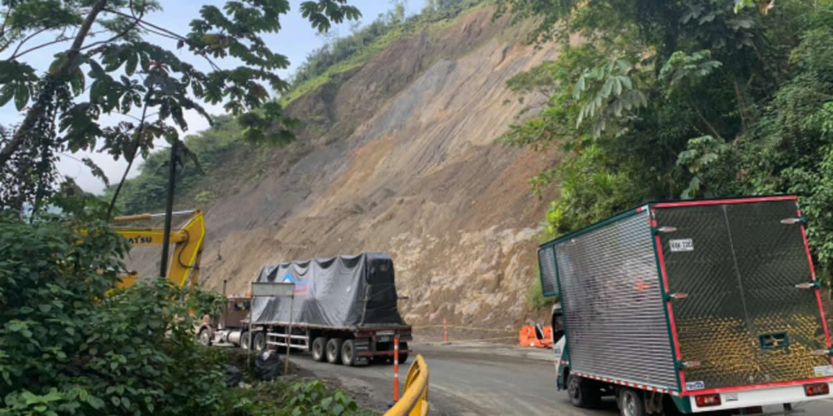 Emergencia Autopista Medellín-Bogotá Sector San Luis – km 73 +500