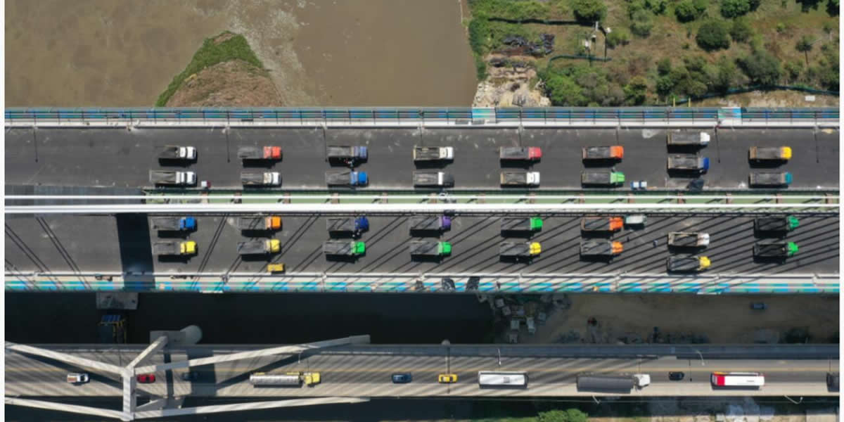 2Avanzan pruebas de carga en el Nuevo Puente Pumarejo
